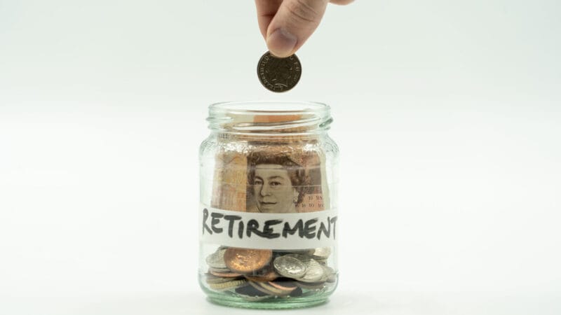 Defined-Benefit & Cash-Balance Plans for Solo Founders: Shelter Up to $290K/Year in 2026