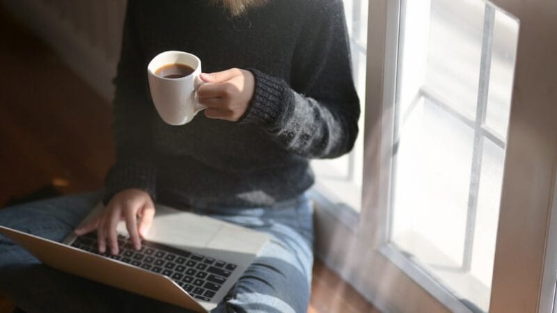 Collect Unemployment Benefits and 1099 Self-Employment Income: The State-by-State Rules for Founders and Freelancers